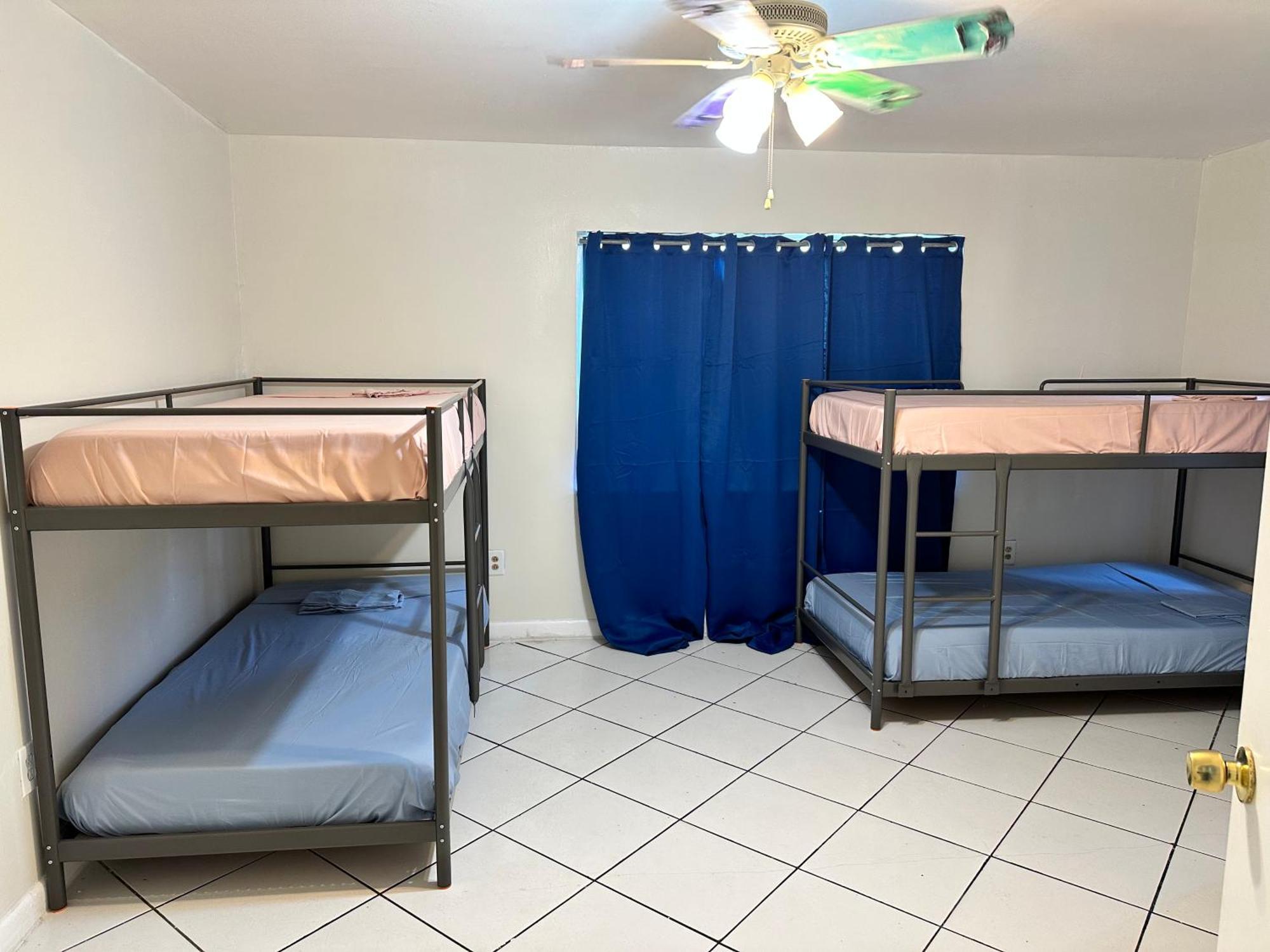 Hospedaje North Miami Eksteriør billede