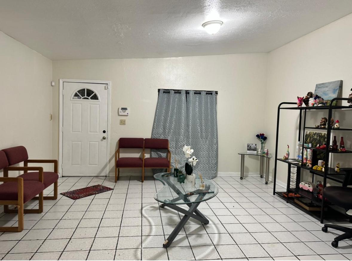 Hospedaje North Miami Eksteriør billede